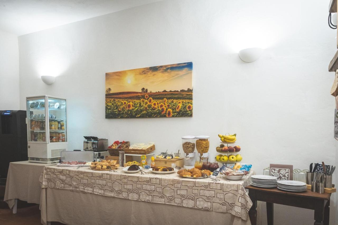 Podere San Filippo B&B-Apartment-Pet Friendly-Rent Bike And Bike Friendly Бибона Екстериор снимка