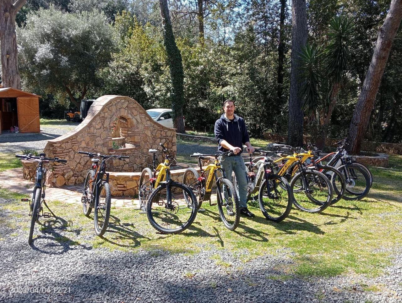 Podere San Filippo B&B-Apartment-Pet Friendly-Rent Bike And Bike Friendly Бибона Екстериор снимка