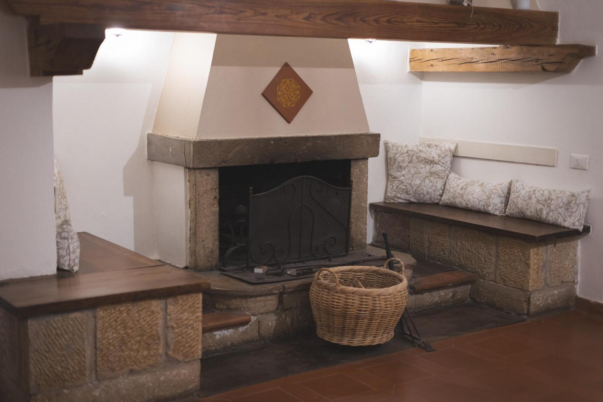 Podere San Filippo B&B-Apartment-Pet Friendly-Rent Bike And Bike Friendly Бибона Екстериор снимка