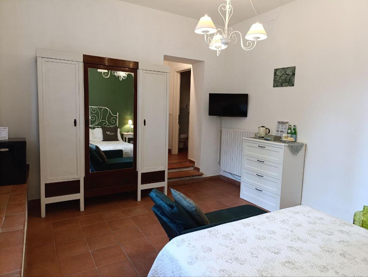 Podere San Filippo B&B-Apartment-Pet Friendly-Rent Bike And Bike Friendly Бибона Екстериор снимка